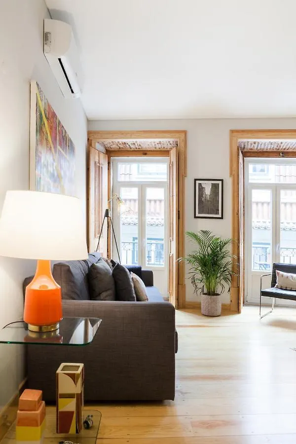 Charming Flat With Balconies Central Chiado District 2 Bedrooms & Ac 19Th Century Building Lisboa